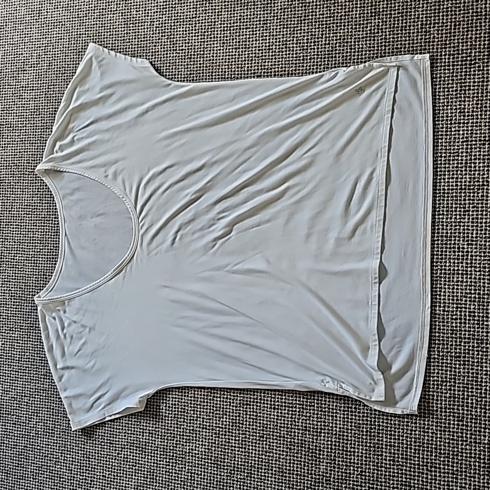 BCBGMaxAzria athletic line scoop neck short-sleeve tee in white Large